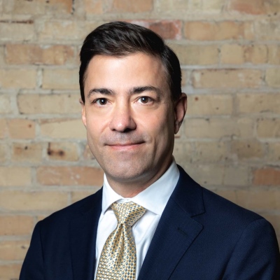 Douglass Kreis headshot